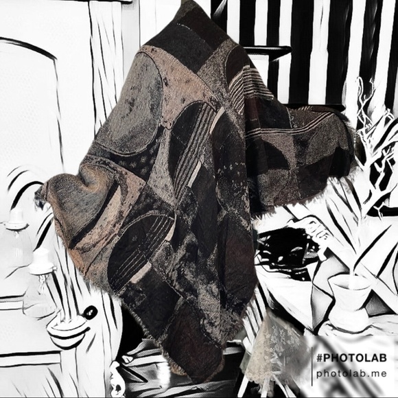 Aritzia Wilfred Haus Party Wrap Shawl Scarf “It’s a Party” 😁 BNWOT - Picture 1 of 8